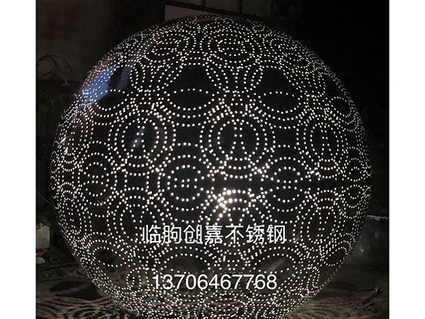 不锈钢球均匀打孔